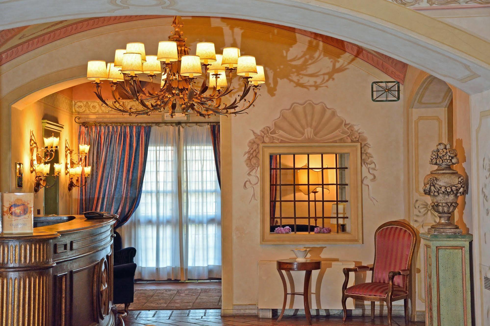 Hotel Boccaccio Кальчиная Экстерьер фото